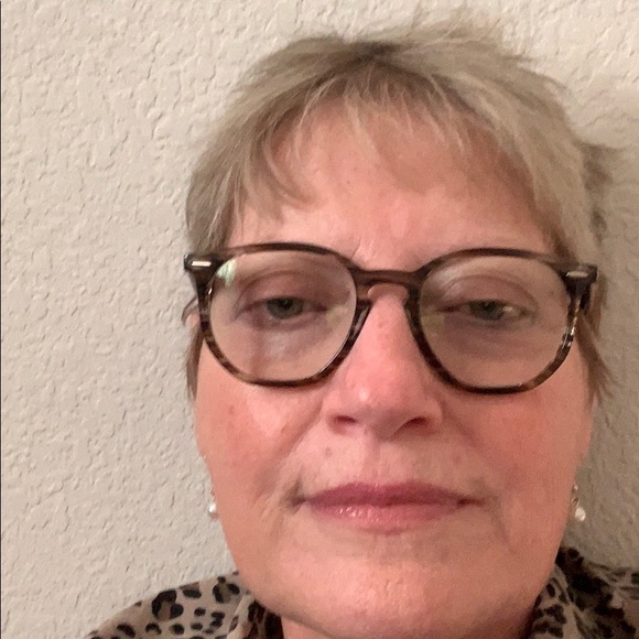 Meet your Posher, Tracey - Picture 1 of 1